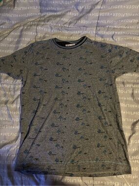 Tommy Hilfiger Gray Short-Sleeve Tee with Blue Palm Print